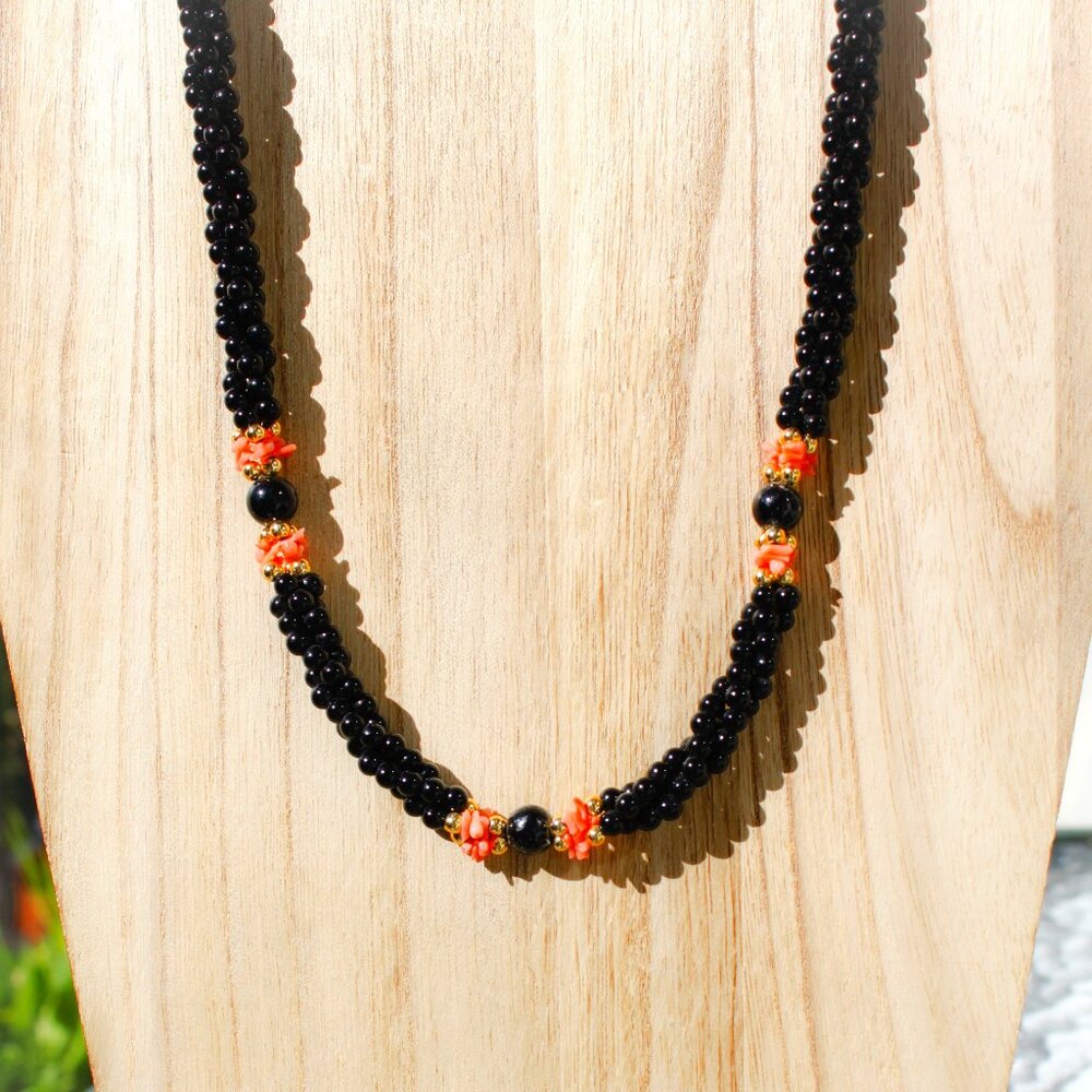 Vintage Black Onyx Pink Coral Gold Tone Beaded Twisted Torsade Necklace